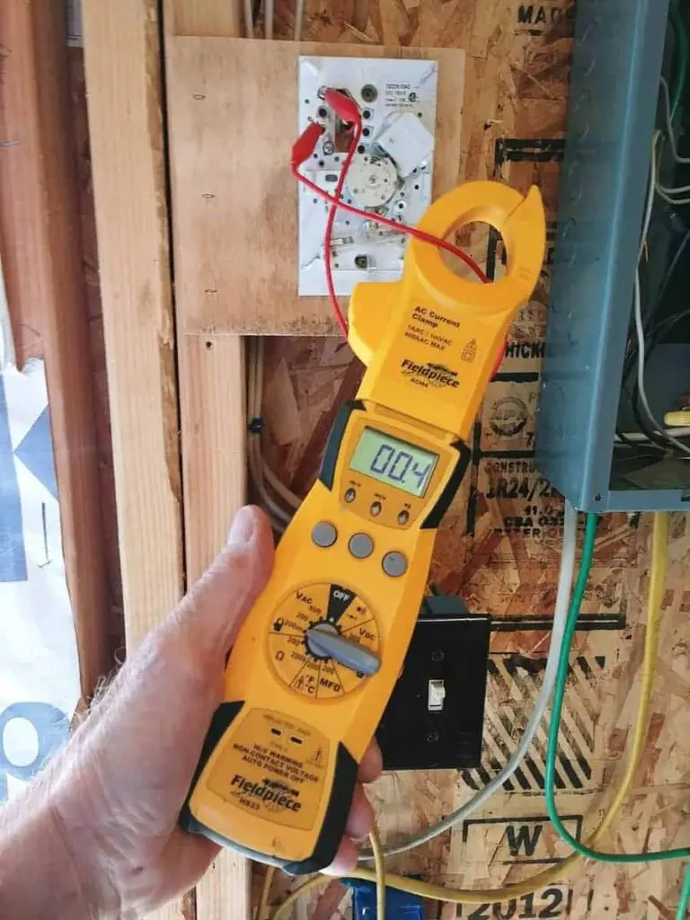 Using a digital meter to measure amps