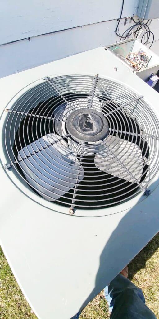 Why Is My Heat Pump Blowing Cold Air While The Heat Is On? Home Heat